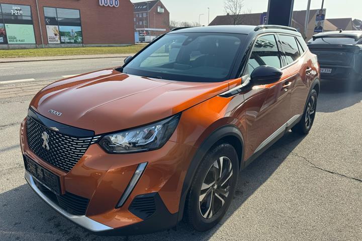 Orange Peugeot 2008 fra 2020