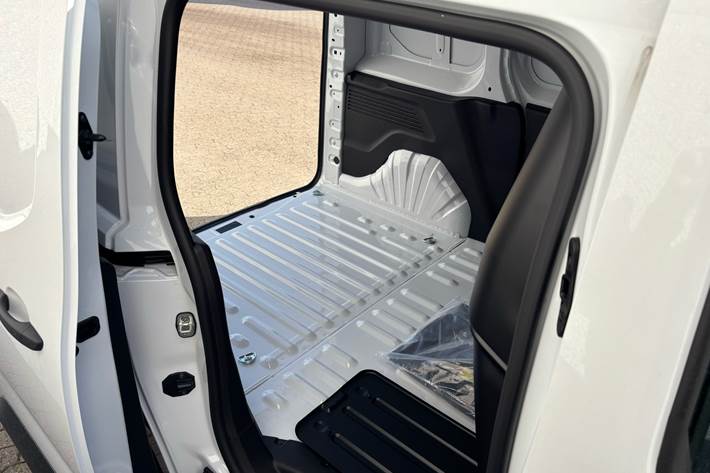 Hvid Fiat Doblò fra 2026