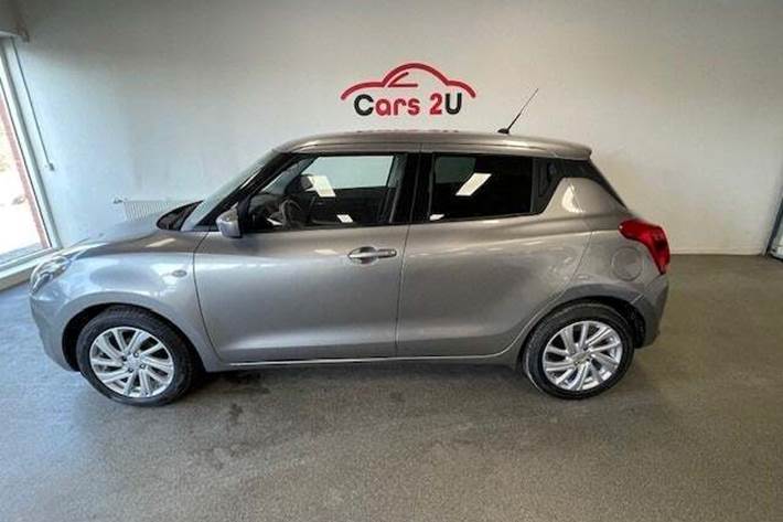 Grå Suzuki Swift fra 2021