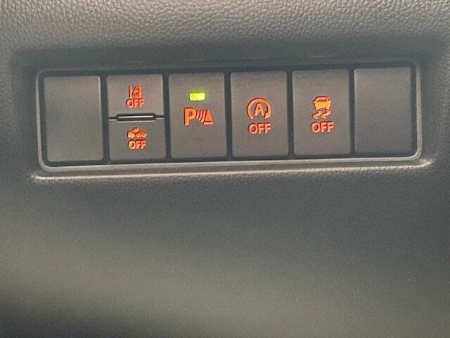 Grå Suzuki Swift fra 2021