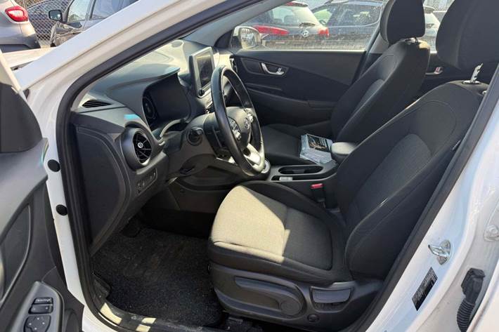 Hvid Hyundai Kona fra 2021