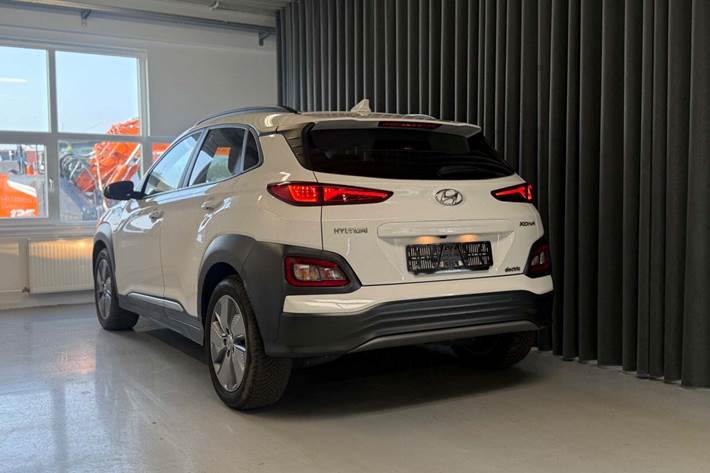 Hvid Hyundai Kona fra 2021