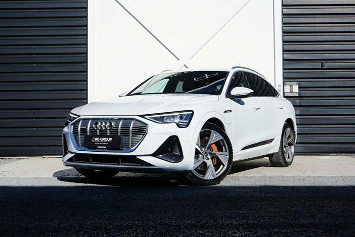 Hvid Audi e-tron fra 2020