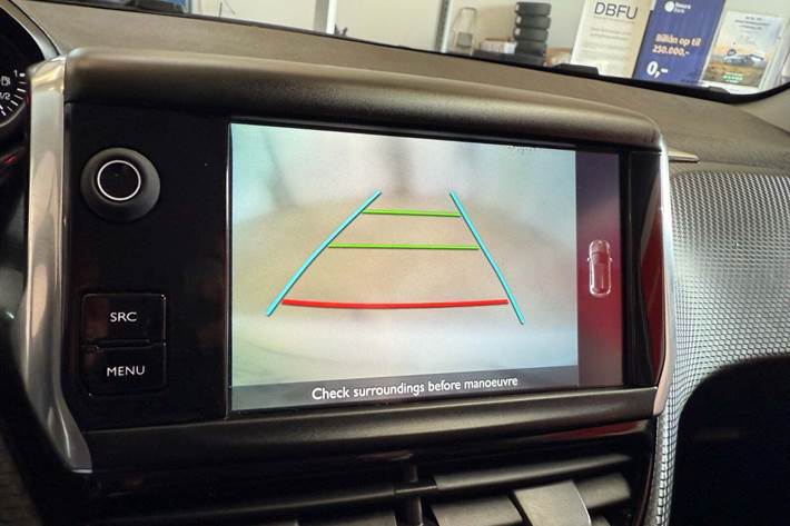 Hvid Peugeot 208 fra 2016