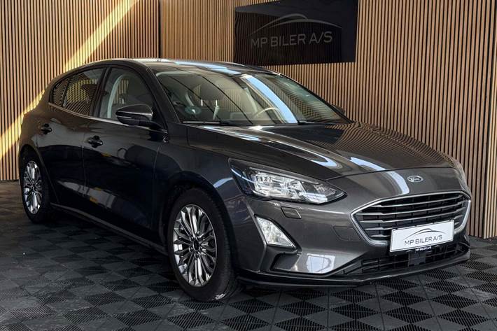 Grå Ford Focus fra 2020