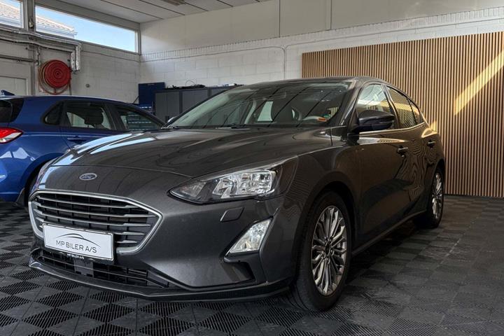 Grå Ford Focus fra 2020