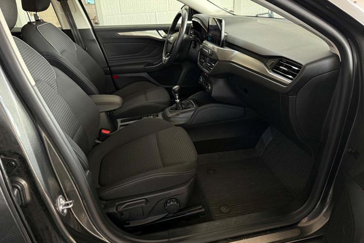 Grå Ford Focus fra 2020