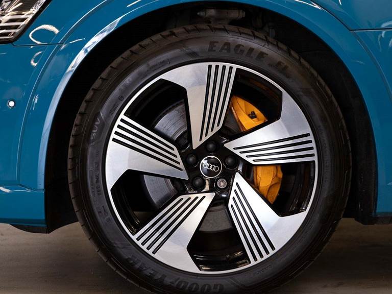 Audi e-tron 55 S-line Sportback quattro