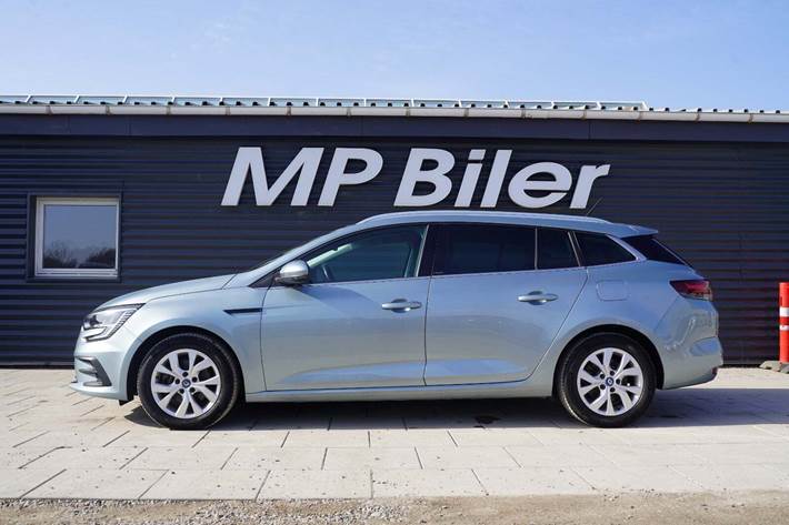 Blå Renault Megane IV fra 2020