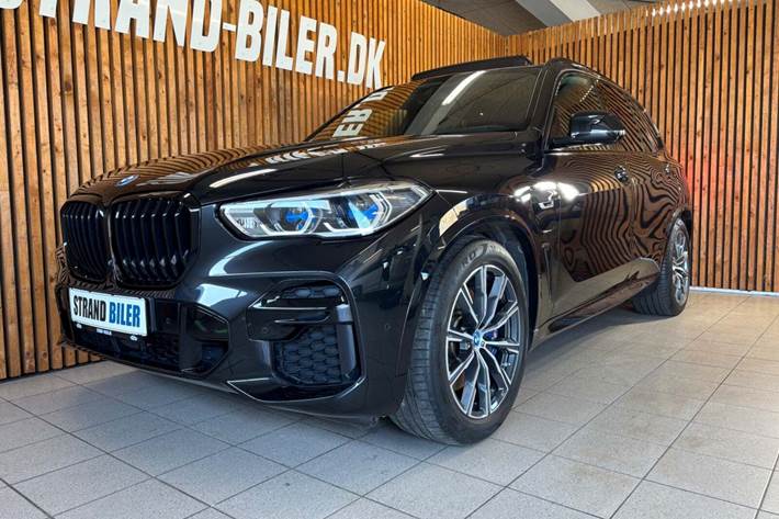 Sort BMW X5 fra 2023