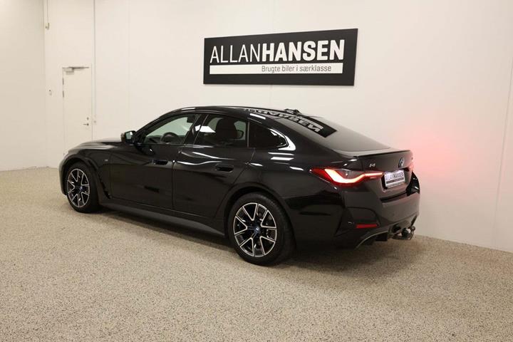 Sort BMW i4 fra 2023