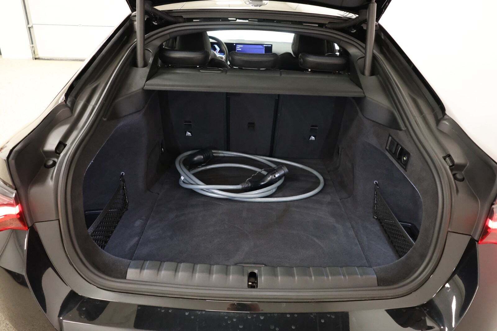 Sort BMW i4 fra 2023