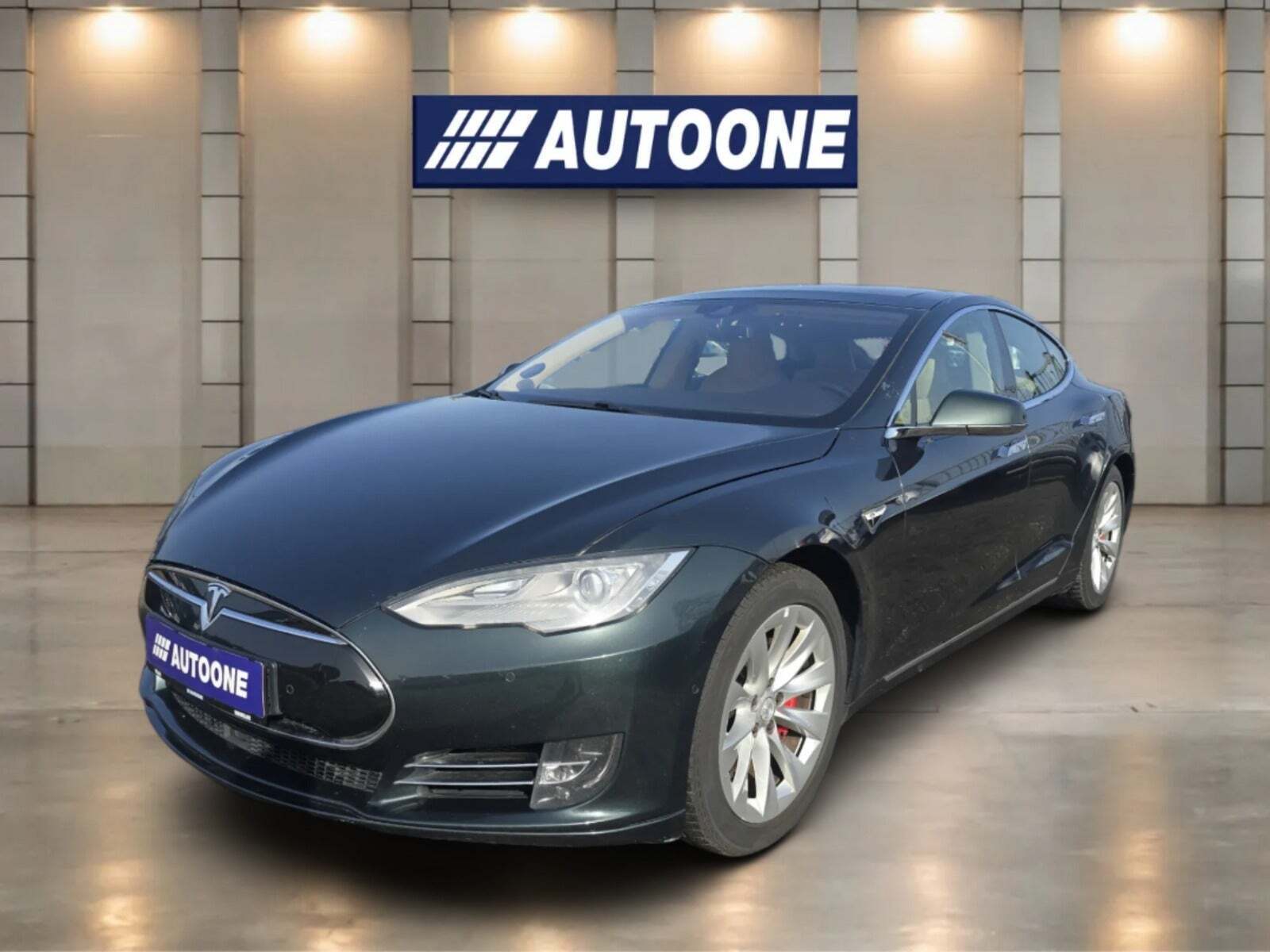 Tesla Model S 85