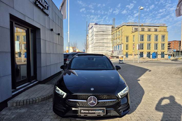 Sort Mercedes A250 e fra 2020