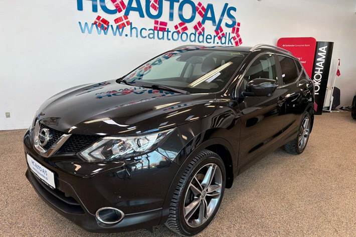 Sort Nissan Qashqai fra 2017