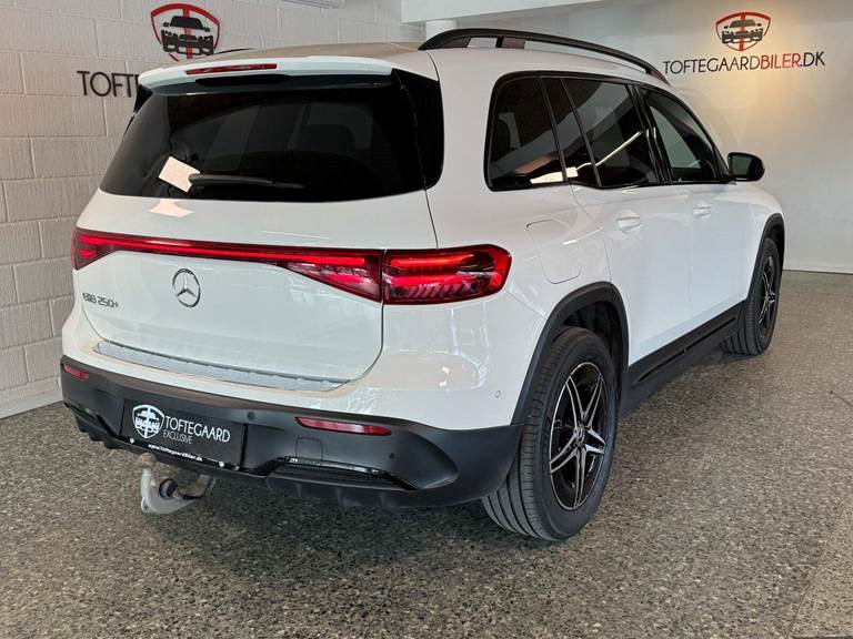 Mercedes EQB250+ AMG Line Advance Plus