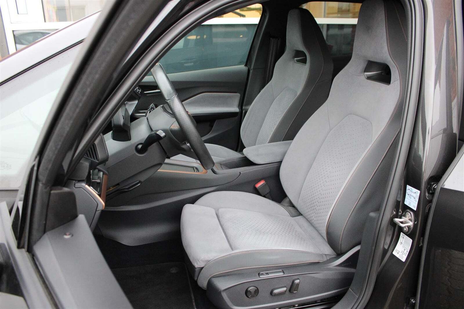 Cupra Born 77 e-Boost Dinamica Pack