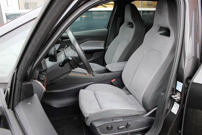 Grå Cupra Born fra 2023