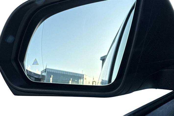 Hvid Mercedes Vito 119 fra 2021