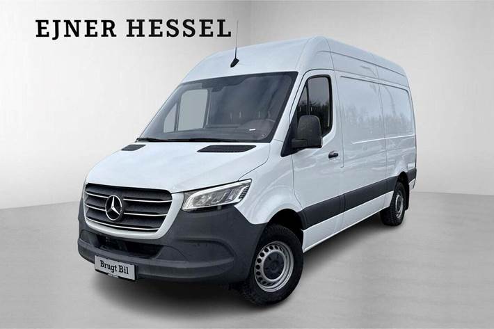 Hvid Mercedes Sprinter 317 fra 2021