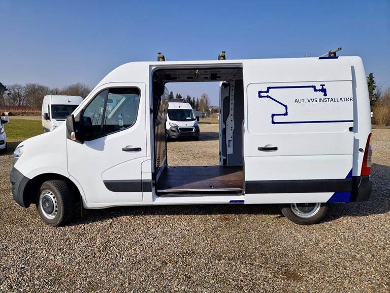 Nissan NV400 2,3 dCi 150 L2H2 Kassevogn
