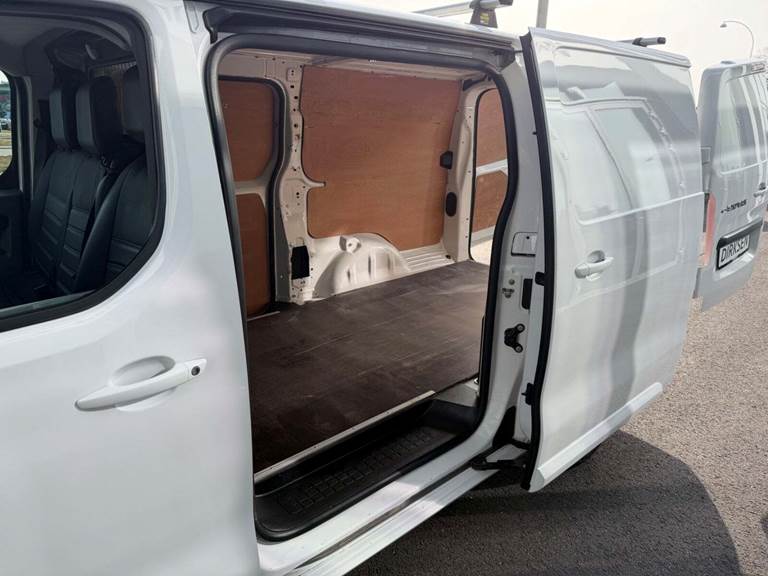 Peugeot e-Expert 50 L3 Premium Van