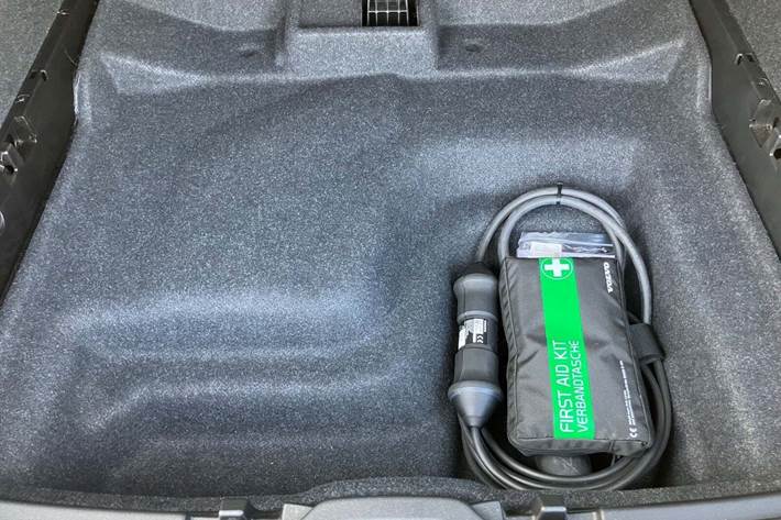 Sort Volvo XC40 fra 2022