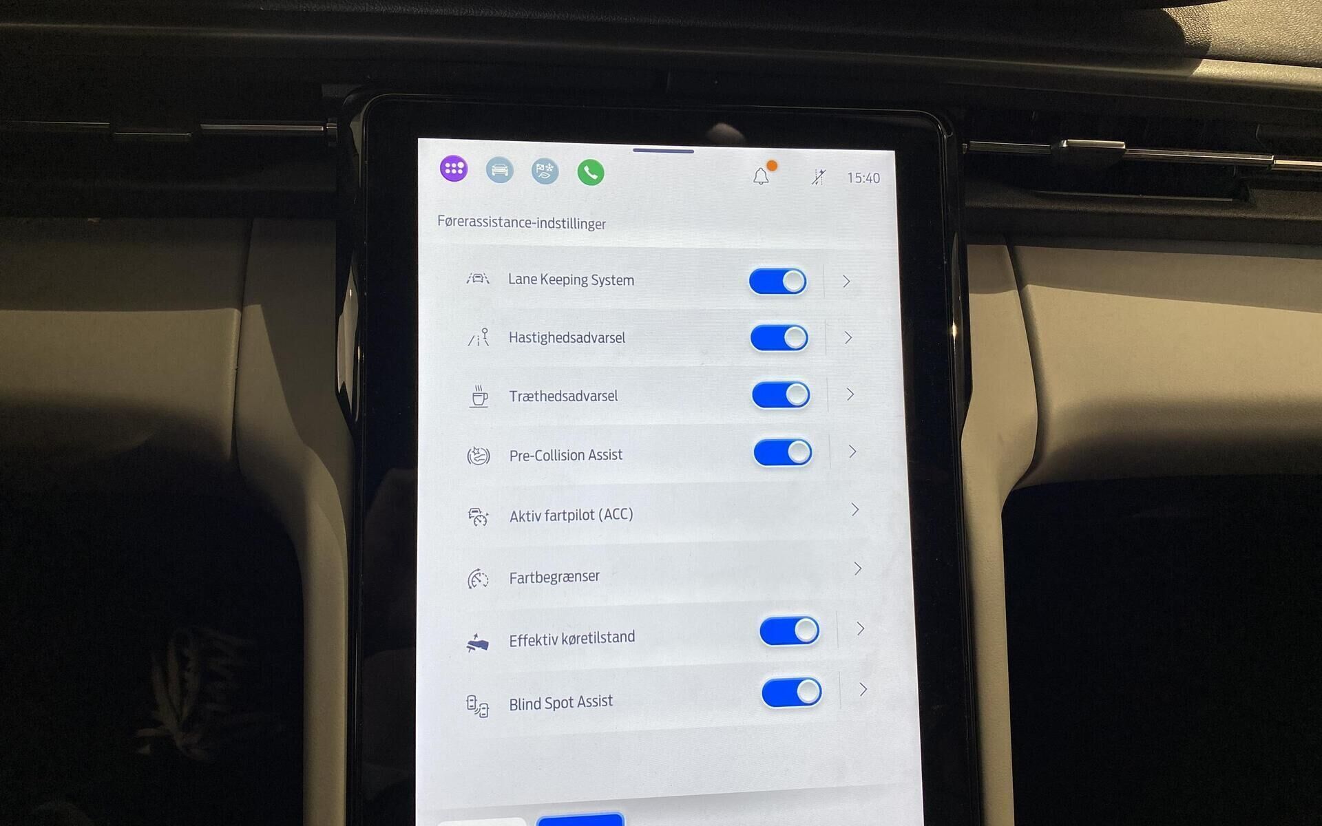 Hvid Ford Capri fra 2024