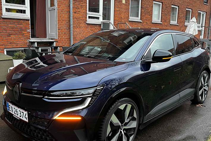 Blå Renault Mégane fra 2022
