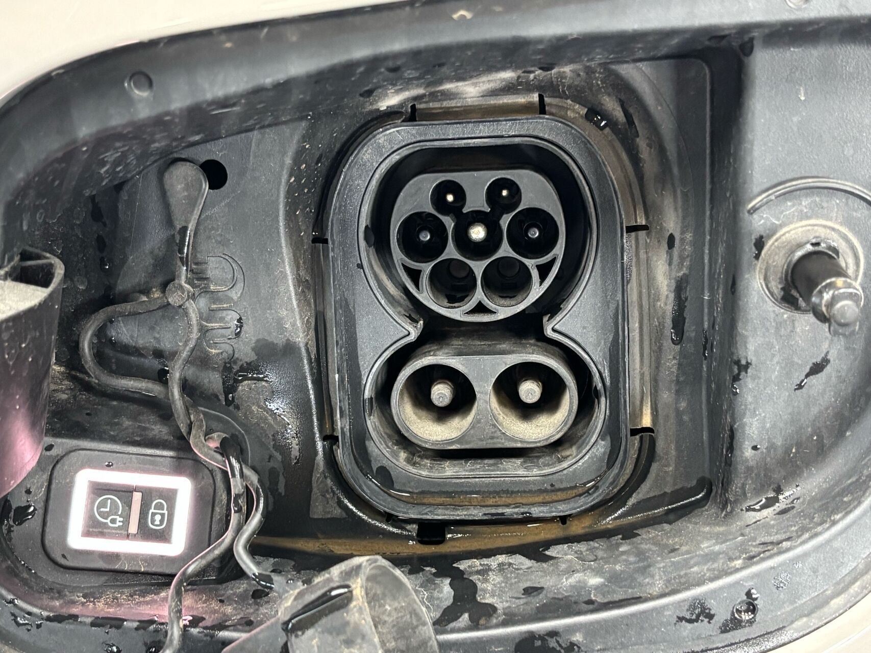 Hvid Alfa Romeo Junior fra 2025