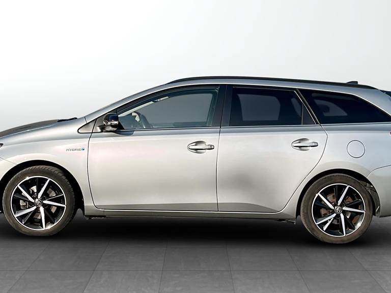 Toyota Auris 1,8 Touring Sports Hybrid H2 Selected Bi-tone 136HK Stc Aut.