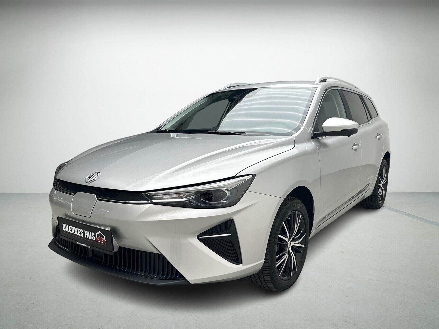 MG MG5 Electric EL Standard Range Luxury 177HK Stc Aut.