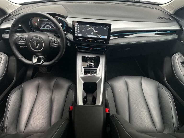 MG MG5 Electric EL Standard Range Luxury 177HK Stc Aut.