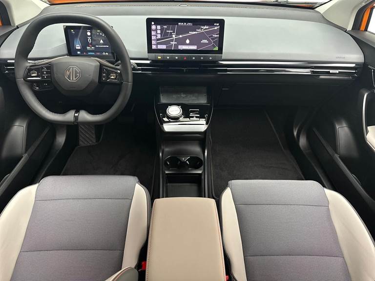 MG MG4 Electric EL Luxury Long Range 204HK 5d Aut.