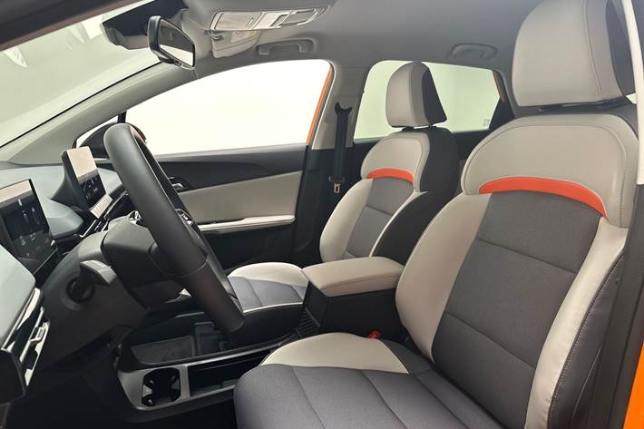 Orange MG MG4 Electric fra 2024