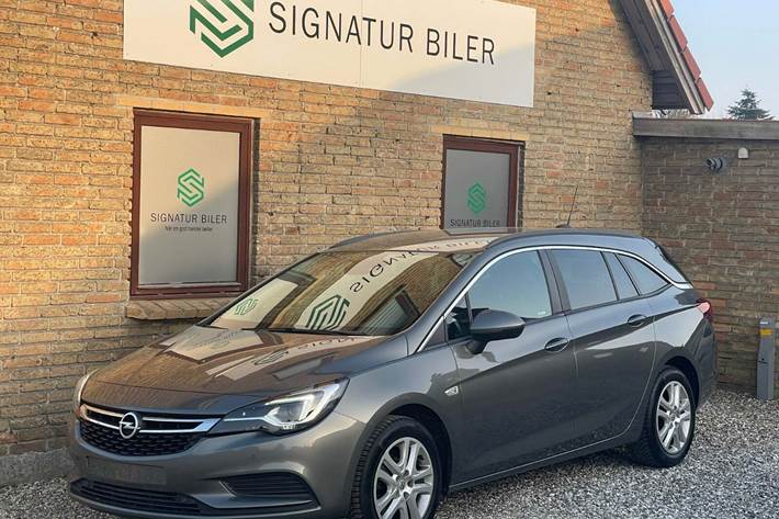 Grå Opel Astra fra 2018