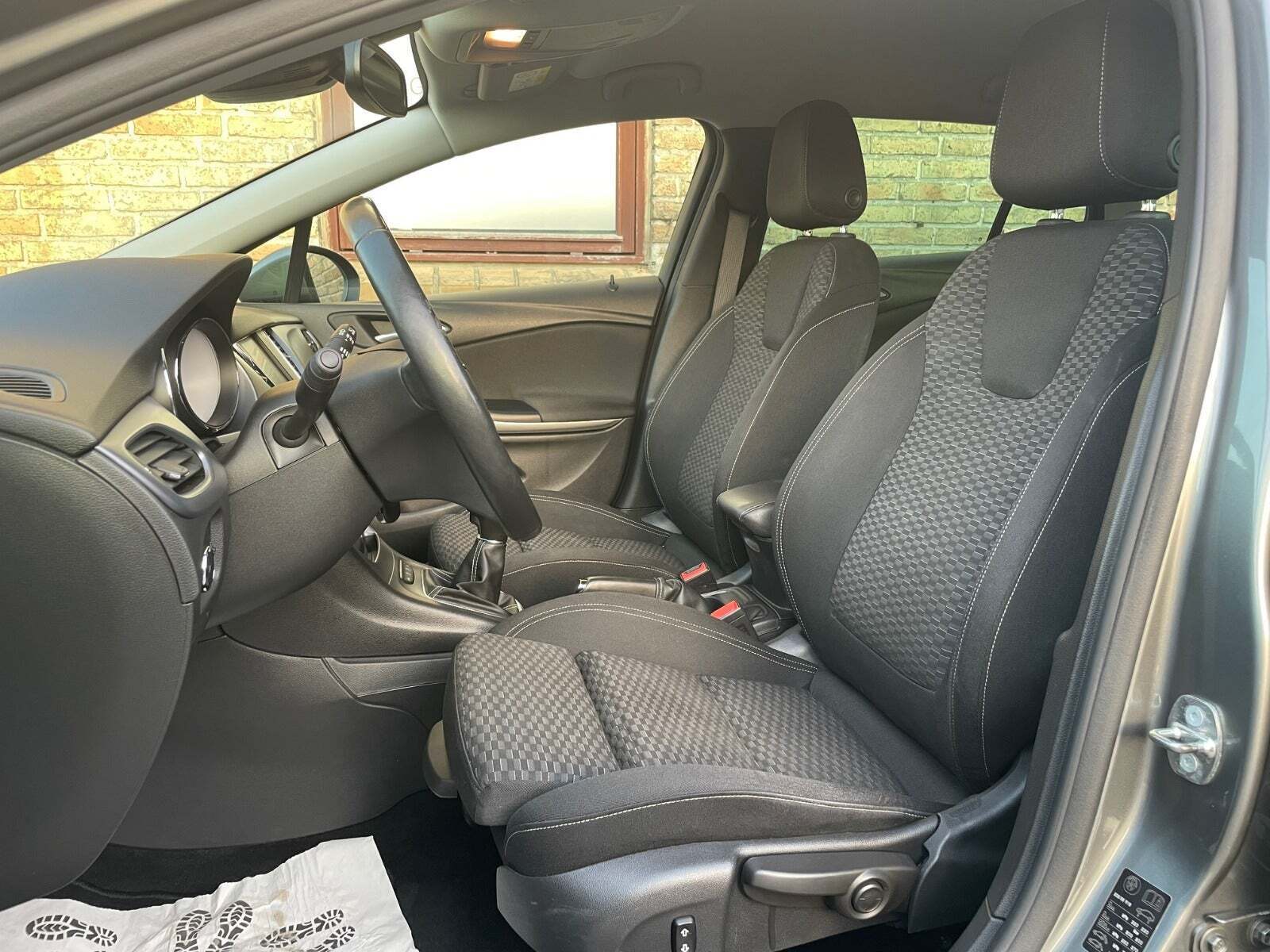 Opel Astra 1,4 T 125 Enjoy Sports Tourer