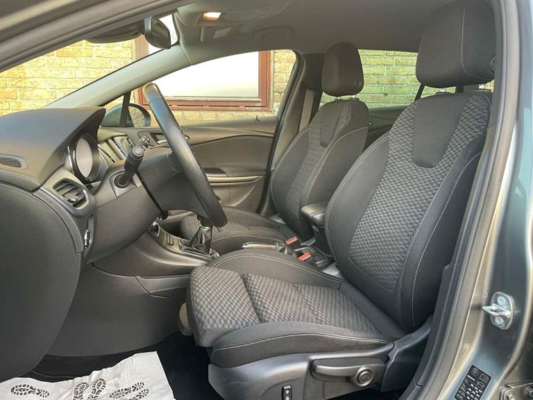 Opel Astra 1,4 T 125 Enjoy Sports Tourer