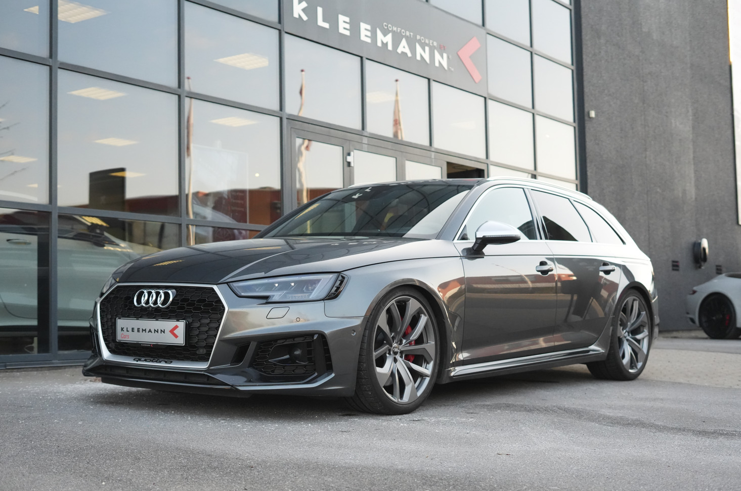 Audi RS4 2,9 TFSi Avant quattro Tiptr.