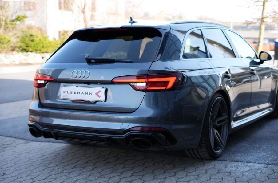 Audi RS4 2,9 TFSi Avant quattro Tiptr. Van