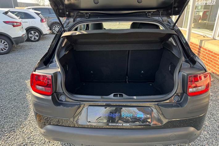 Sort Citroën C4 Cactus fra 2016