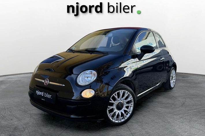 Rød Fiat 500C fra 2013