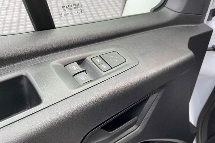 Hvid Renault Master V T35 fra 2025