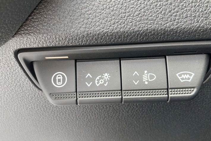 Hvid Renault Master V T35 fra 2025