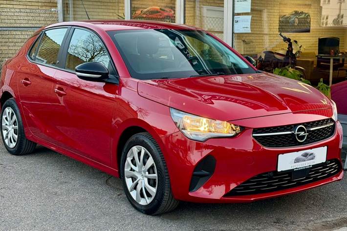 Grå Opel Corsa-e fra 2021