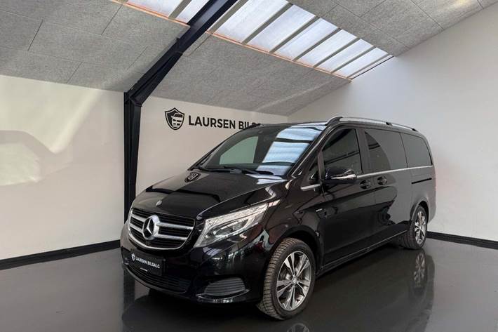 Sort Mercedes V250 d fra 2014