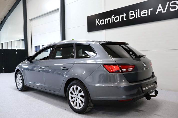 Grå Seat Leon fra 2016