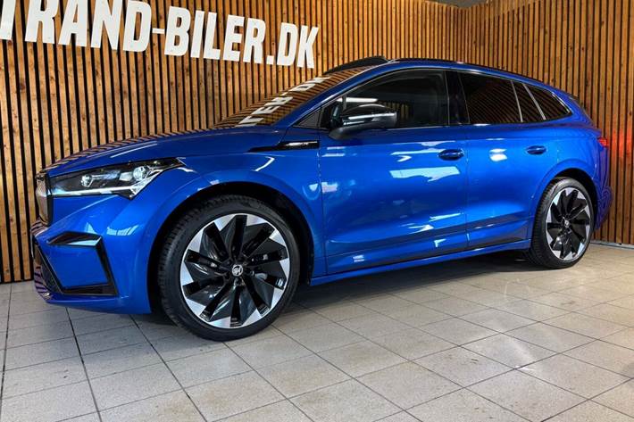 Blå Skoda Enyaq fra 2024