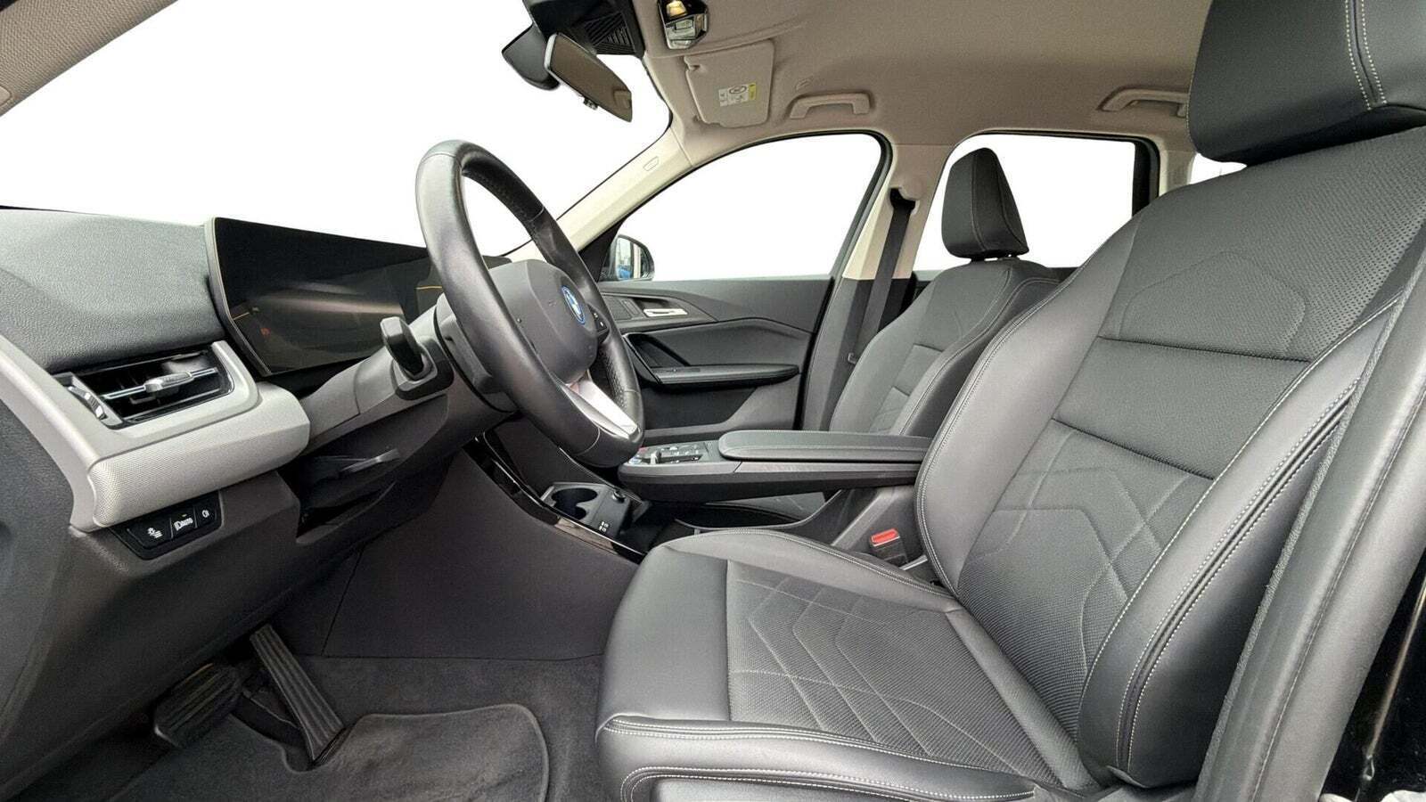 BMW iX1 xDrive30 X-Line