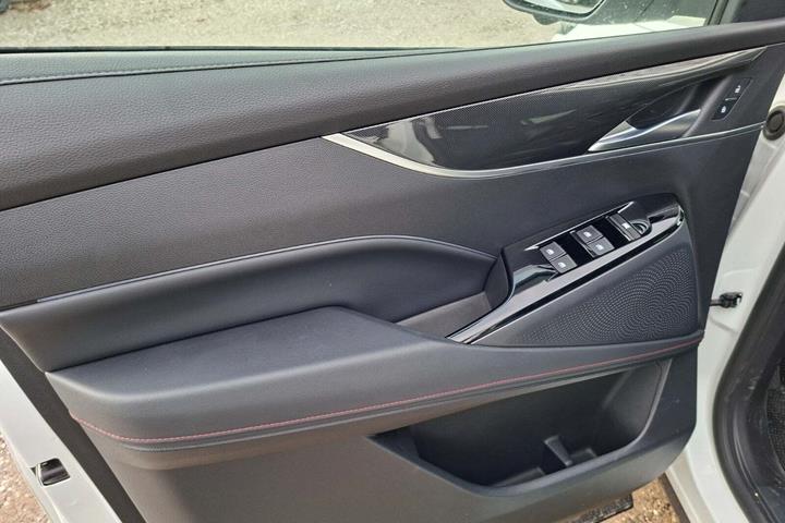 undefined Maxus Euniq6 fra 2022